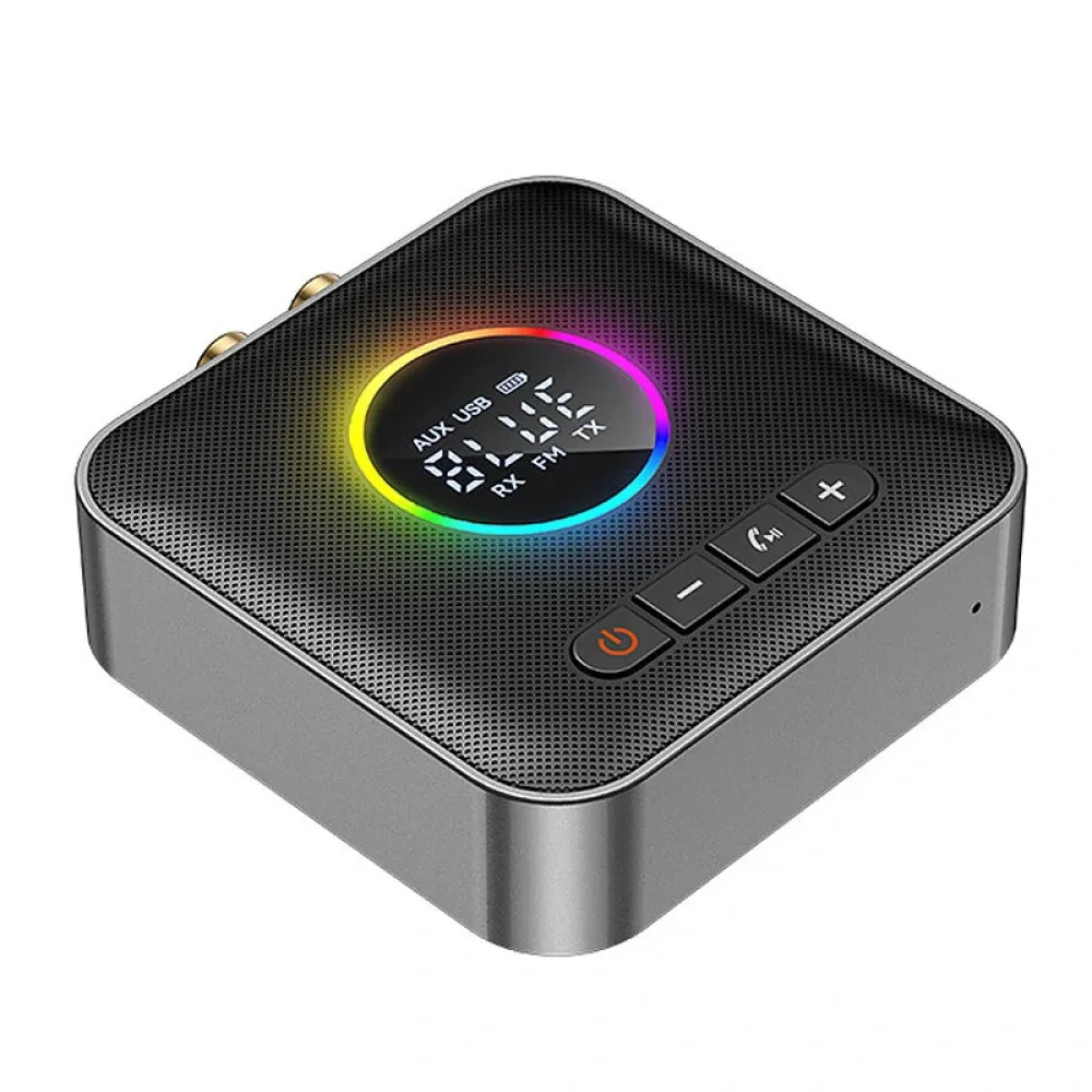 M10 1-zu-2 Bluetooth 5.4 Audio-Empfänger FM-Modulator-Transmitter mit RGB-Licht Freisprechfunktion Adapter mit 3,5mm AUX Type-C Multi-Point-Schnittstelle Digitale Anzeige